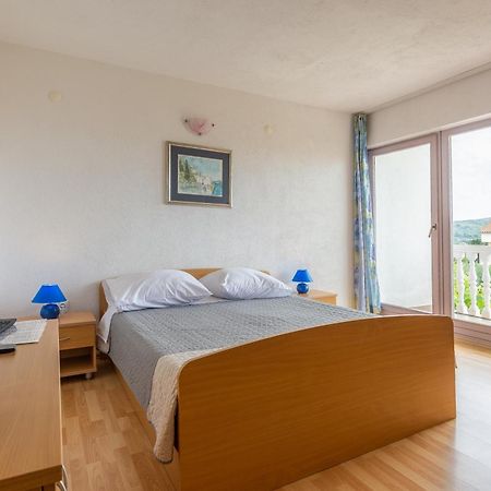 Olive Gardens Apartment Primosten Ngoại thất bức ảnh