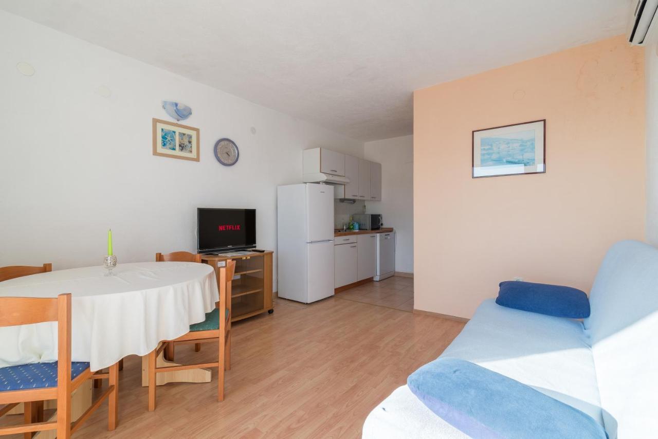 Olive Gardens Apartment Primosten Ngoại thất bức ảnh