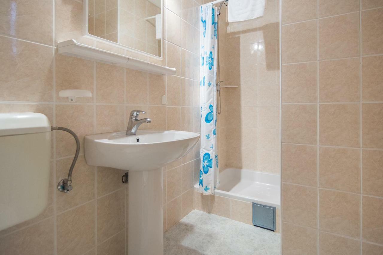 Olive Gardens Apartment Primosten Ngoại thất bức ảnh