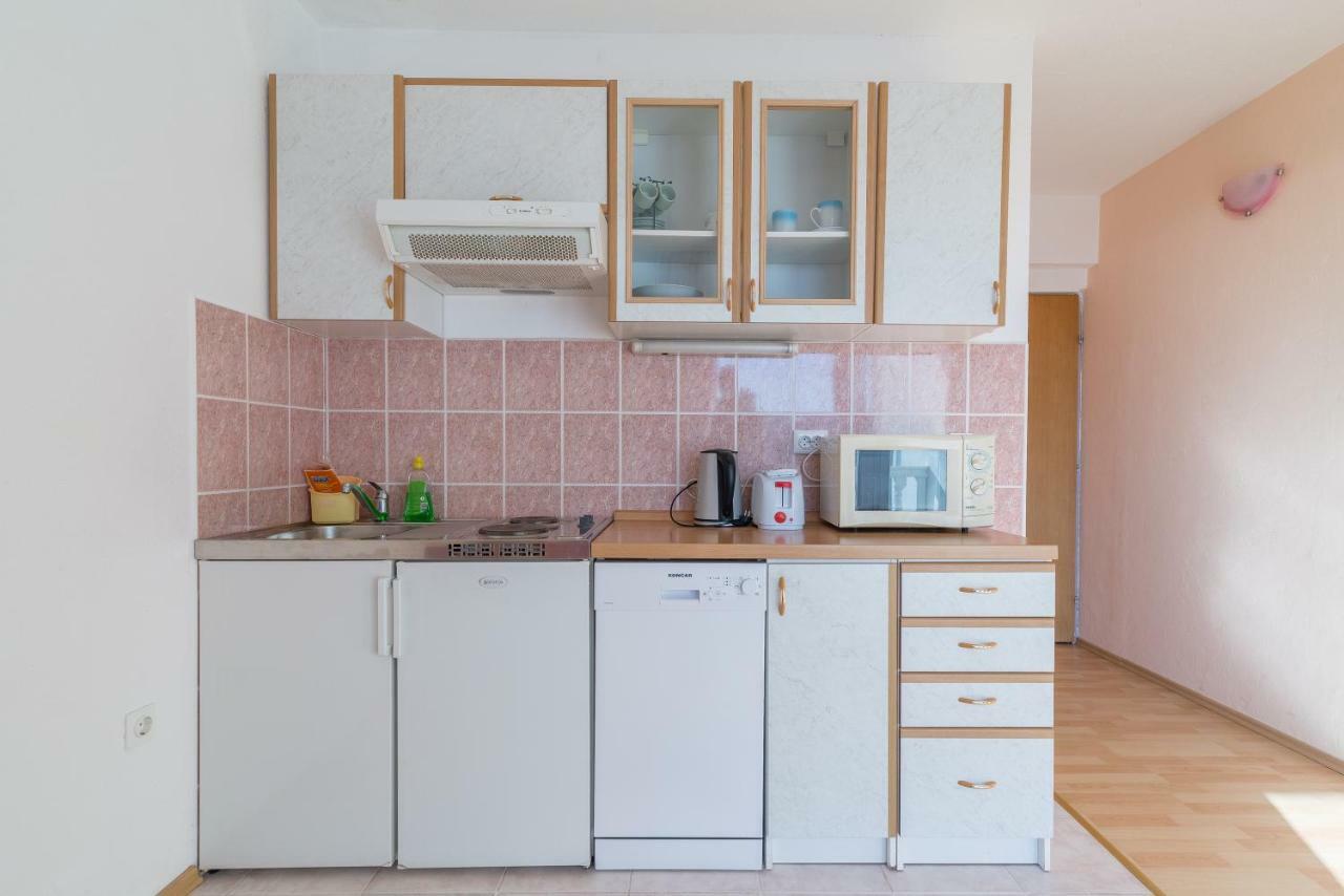 Olive Gardens Apartment Primosten Ngoại thất bức ảnh