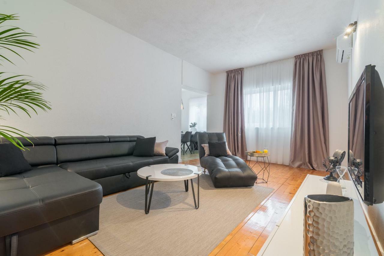 Olive Gardens Apartment Primosten Ngoại thất bức ảnh