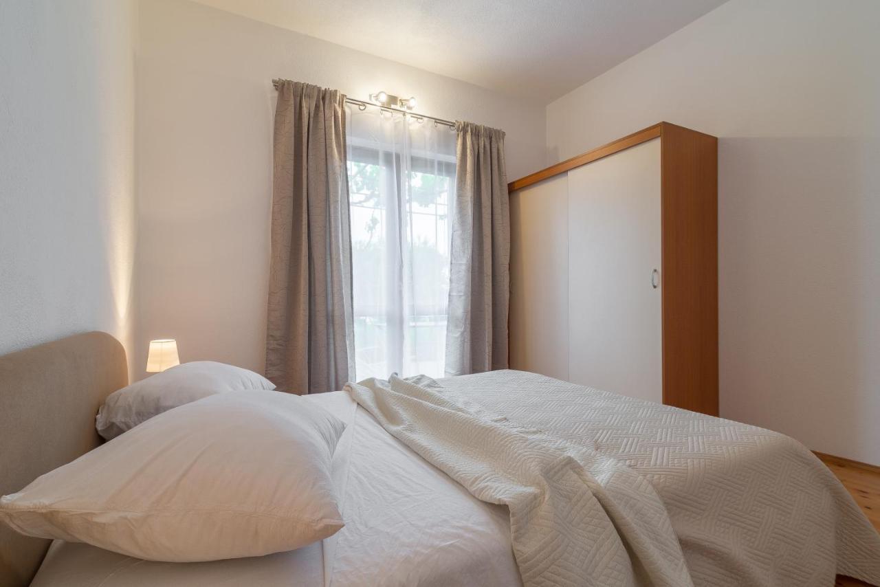 Olive Gardens Apartment Primosten Ngoại thất bức ảnh
