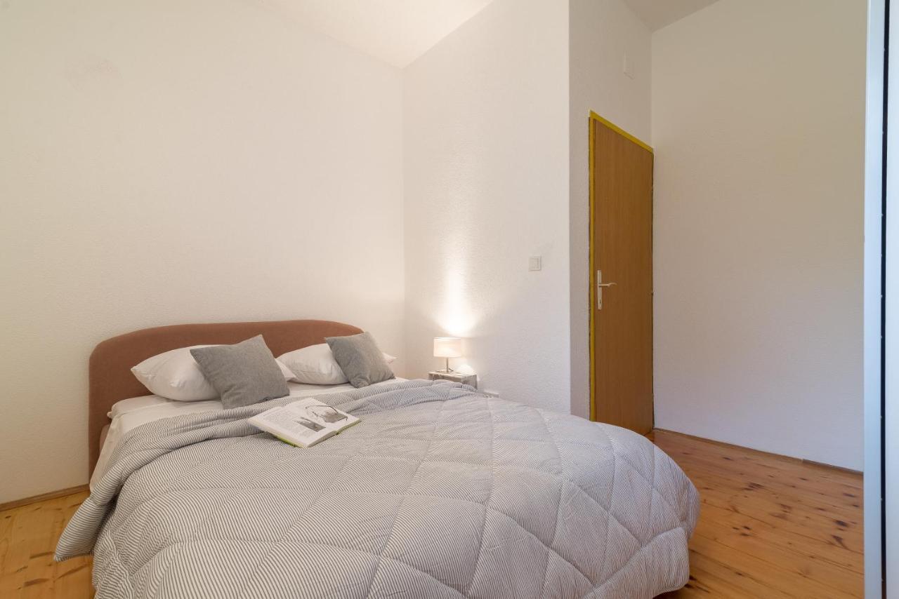 Olive Gardens Apartment Primosten Ngoại thất bức ảnh